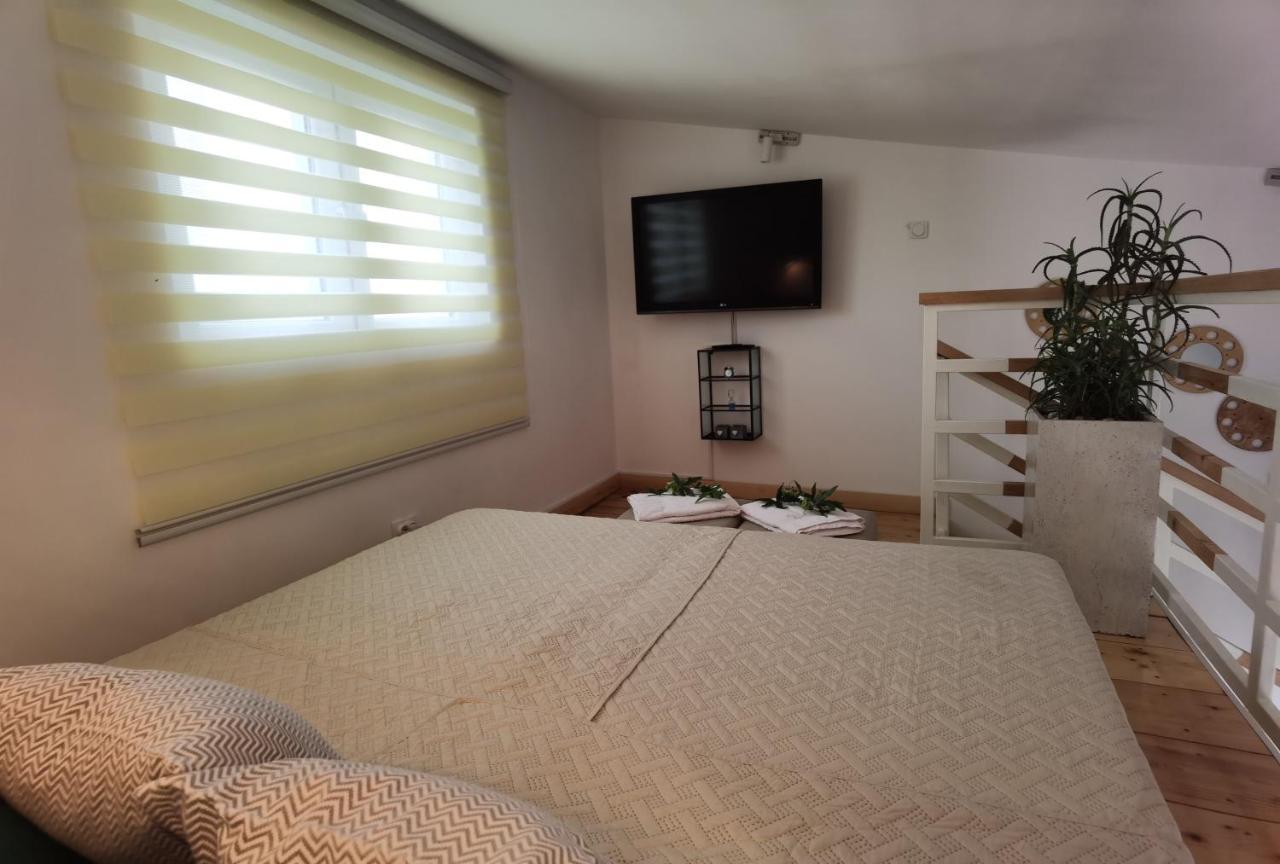 Zona Apartments 2 Ζρένιανιν Εξωτερικό φωτογραφία